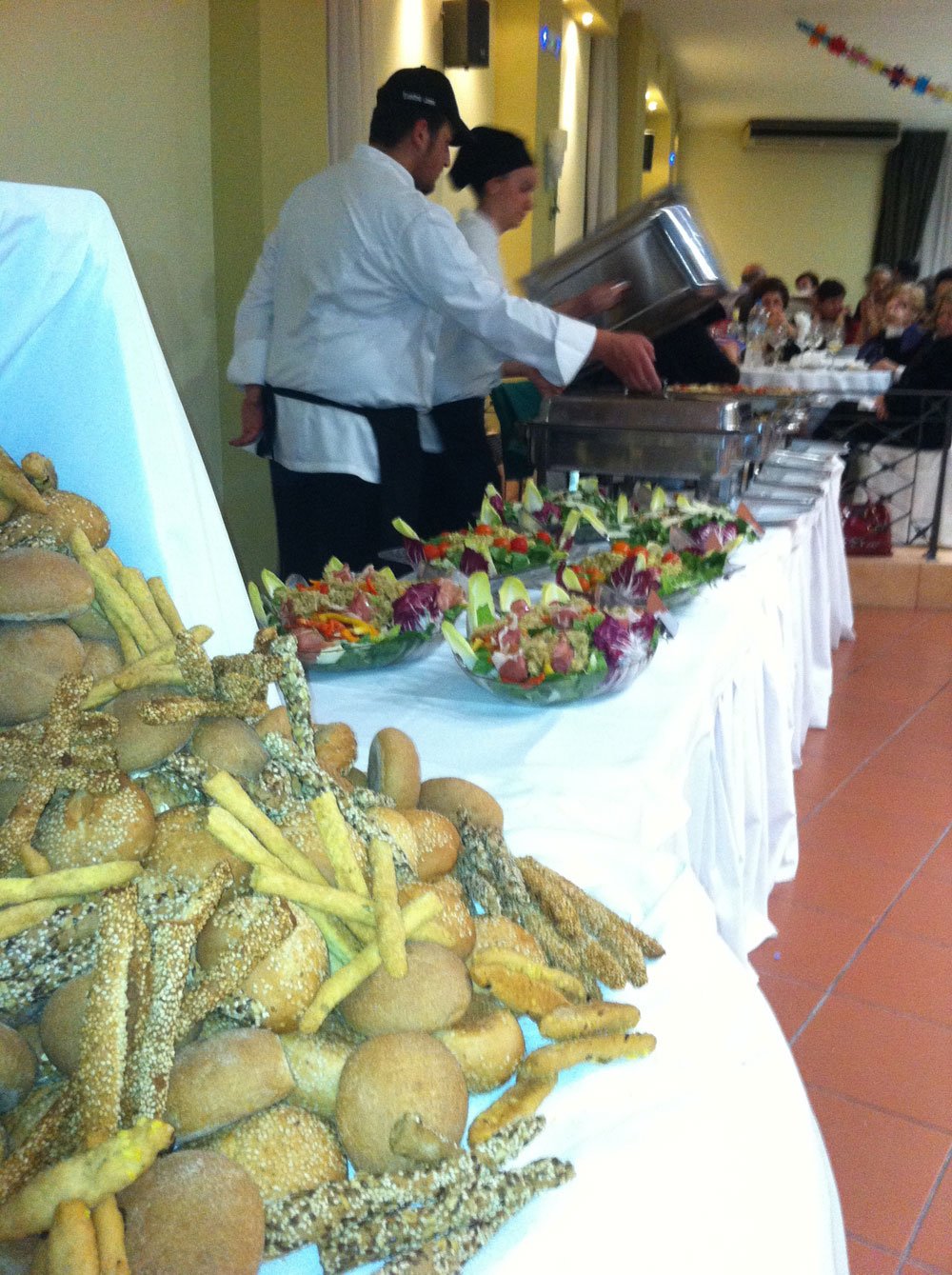 Αποκριάτικο δείπνο γευσιγνωσίας από τους σπουδαστές και τους εκπαιδευτές του Τμήματος μαγειρικής του ΙΕΚ του Δήμου Βόλου