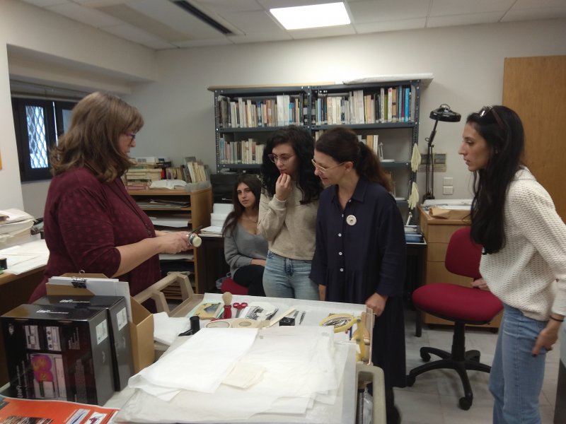 Εκπαιδευτική επίσκεψη της ειδικότητας Συντήρησης Έργων Τέχνης στην Βιβλιοθήκη του Πανεπιστημίου Θεσσαλίας