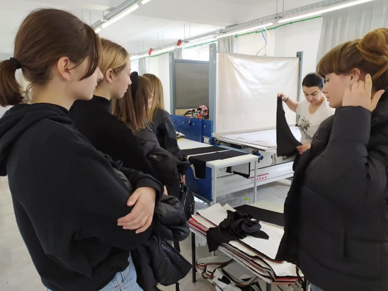 Educational visit at Fashion Enterprises of Volos for Fashion Department of DIEK and Vosonspso  