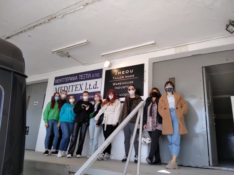 Students of  VOSONSPSO, ( the Czech Higher School of Fashion), at VTI of Volos Municipality, by  Erasmus + program. Once again, and after many years of collaboration, our School hosted for two weeks, 6 students and their teacher, V. Tasoulasova, from the 