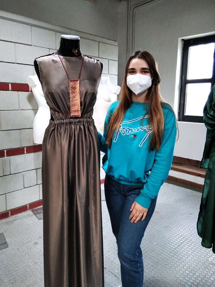 Students of  VOSONSPSO, ( the Czech Higher School of Fashion), at VTI of Volos Municipality, by  Erasmus + program. Once again, and after many years of collaboration, our School hosted for two weeks, 6 students and their teacher, V. Tasoulasova, from the 