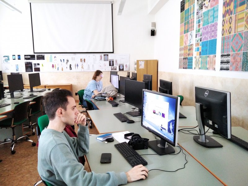 ‘New Technologies in VET’ Erasmus + project for the VTI of Volos Municipality, KEKPA - DIEK in the Czech Republic The new Erasmus + project, ‘New Technologies in VET’ of VTI of Volos Municipality in Prague, was successfully implemented between 26/