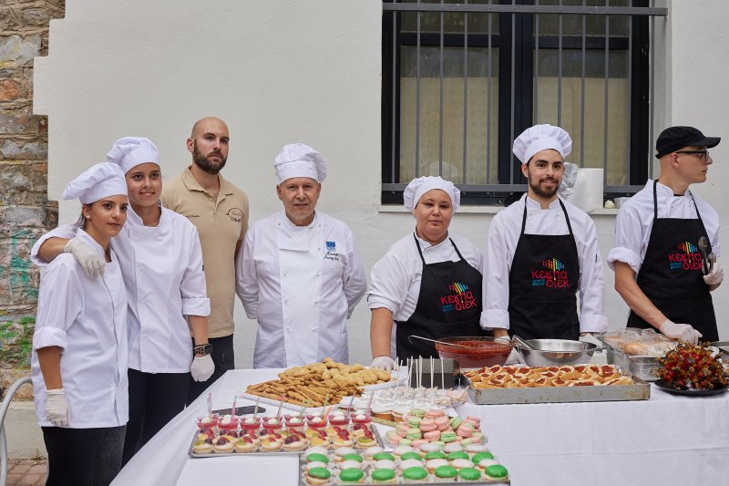 Σε κλίμα γιορτής και χαράς εγκαινιάστηκε την Πέμπτη 23 Ιουνίου 2022,  η ετήσια έκθεση σπουδαστικών εργασιών του ΙΙΕΚ της ΚΕΚΠΑ-ΔΙΕΚ του  Δήμου 