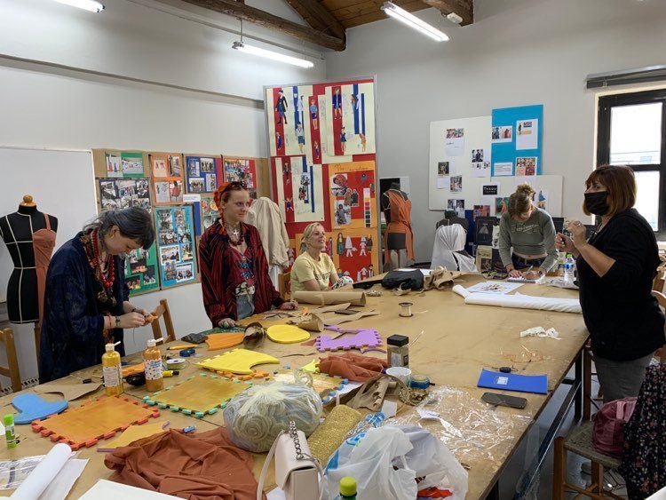 Students of  VOSONSPSO, ( the Czech Higher School of Fashion), at VTI of Volos Municipality, by  Erasmus + program. Once again, and after many years of collaboration, our School hosted for two weeks, 6 students and their teacher, V. Tasoulasova, from the 