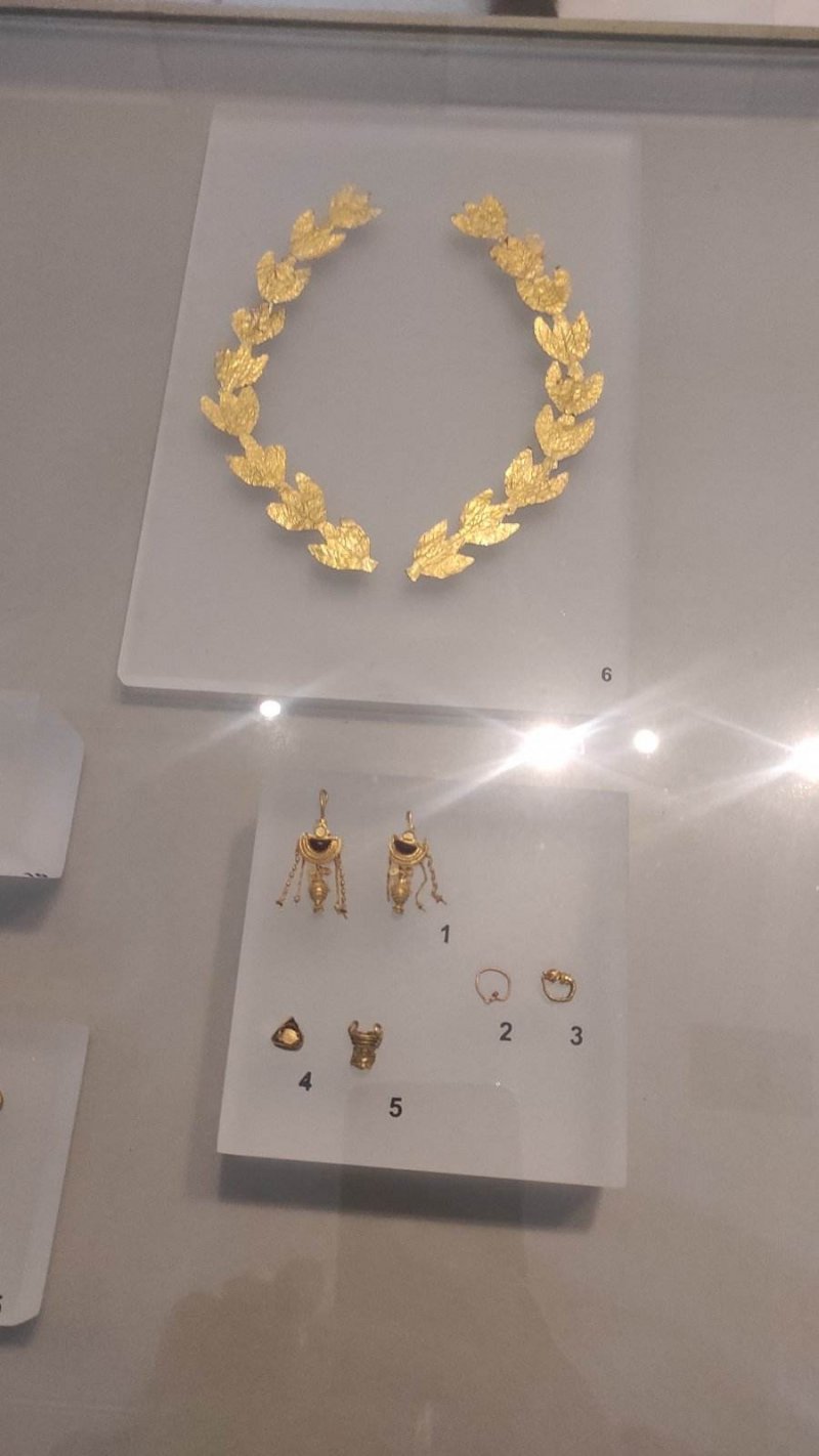 Looking forward for inspiration at Volos Archaeological Museum for Jewellry department 