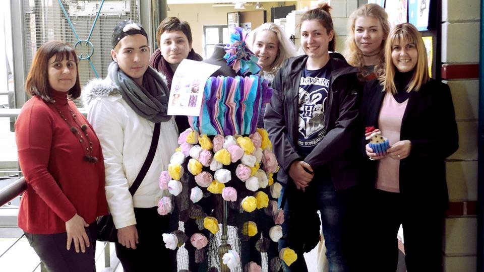 Πέντε σπουδαστές της ανώτερης σχολής μόδας της Τσεχίας, VOSONSPSO,στο ΙΙΕΚ Δήμου Βόλου, με πρόγραμμα, Erasmus+