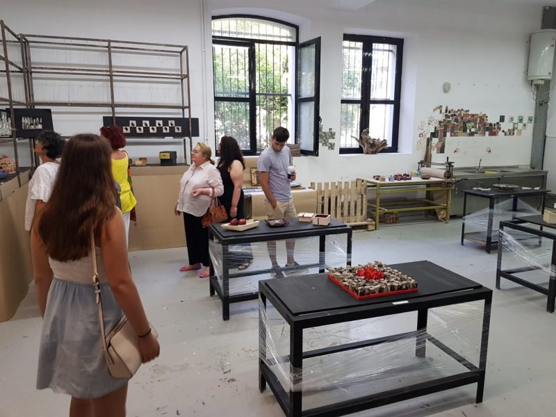 Έναρξη Ετήσιας Έκθεσης Σπουδαστικών Εργασιών στο ΙΙΕΚ Δήμου Βόλου και Εγκαίνια της Περιοδεύουσας Έκθεσης Κοσμήματος του Erasmus+ project, `The Future
