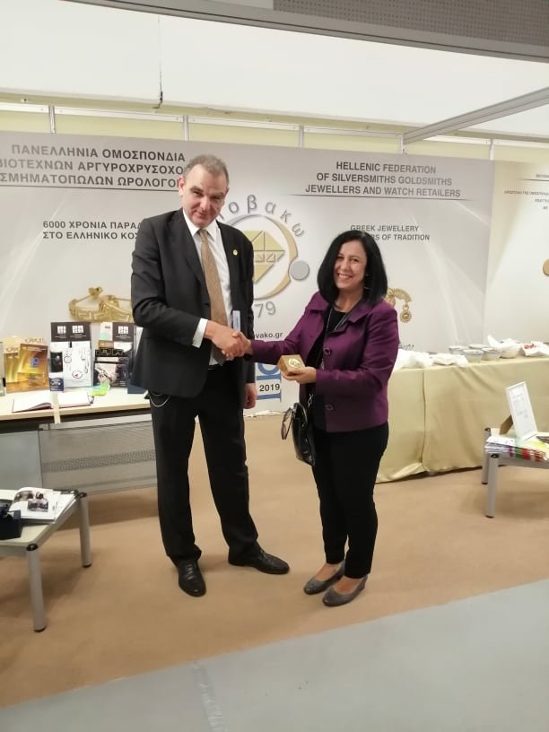 Βράβευση Σπουδάστριας του ΙΙΕΚ Δήμου Βόλου, από την ΠΟΒΑΚΩ, στην 34η Kosmima στη Θεσσαλονίκη