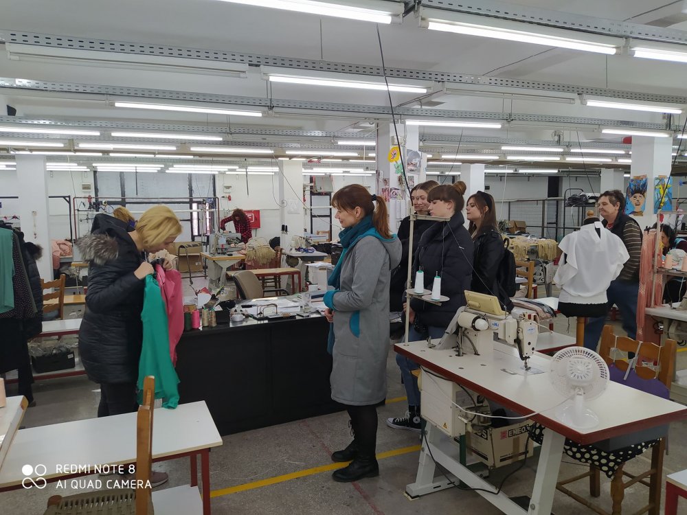 Εκπαιδευτική επίσκεψη σε Βιοτεχνίες Ενδυμάτων της περιοχής μας, για Σπουδάστριες της Ειδικότητες Σχεδιαστή Μόδας και τις Σπουδάστριες τη
