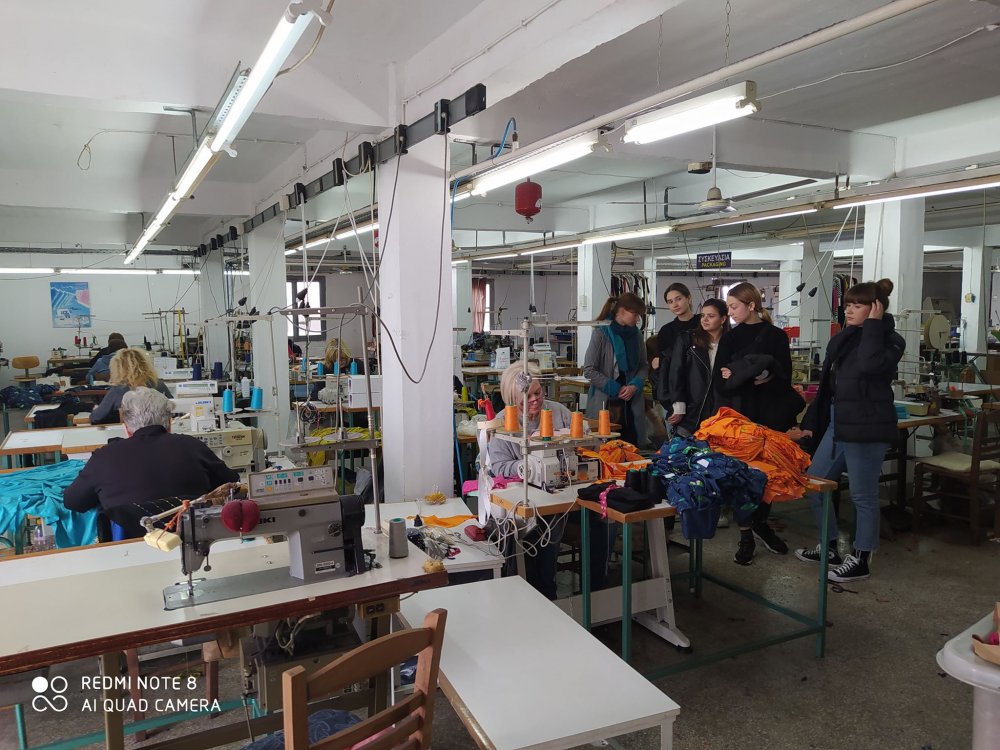 Εκπαιδευτική επίσκεψη σε Βιοτεχνίες Ενδυμάτων της περιοχής μας, για Σπουδάστριες της Ειδικότητες Σχεδιαστή Μόδας και τις Σπουδάστριες τη