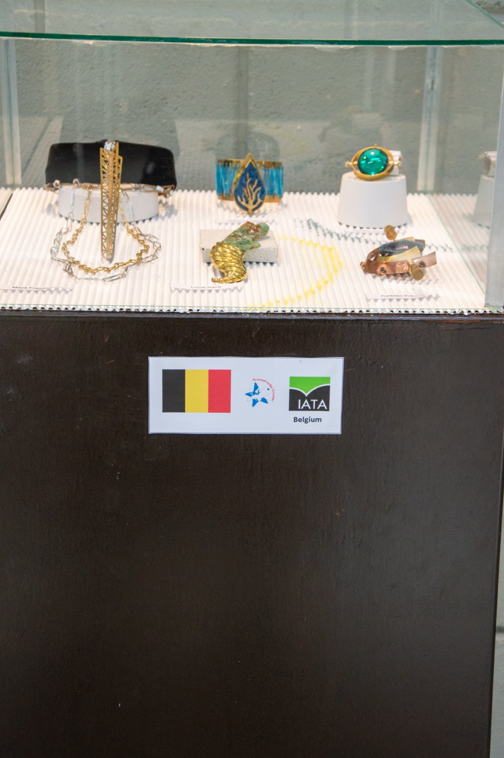 Pan-European Traveling Jewelry Exhibition by  the European Parliament of Silver and Goldsmith Schools,( P.L.E.), at the I.I.E.K of the Municipality of Volos ,  KEKPA-DIEK.